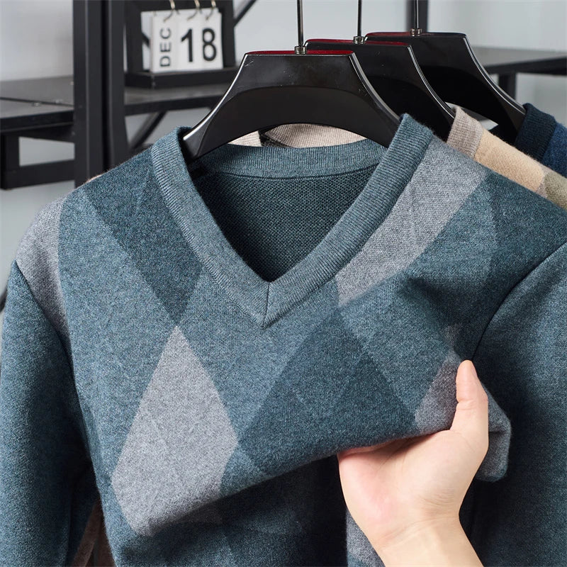 Plaid V-neck Long Sleeved Sweater